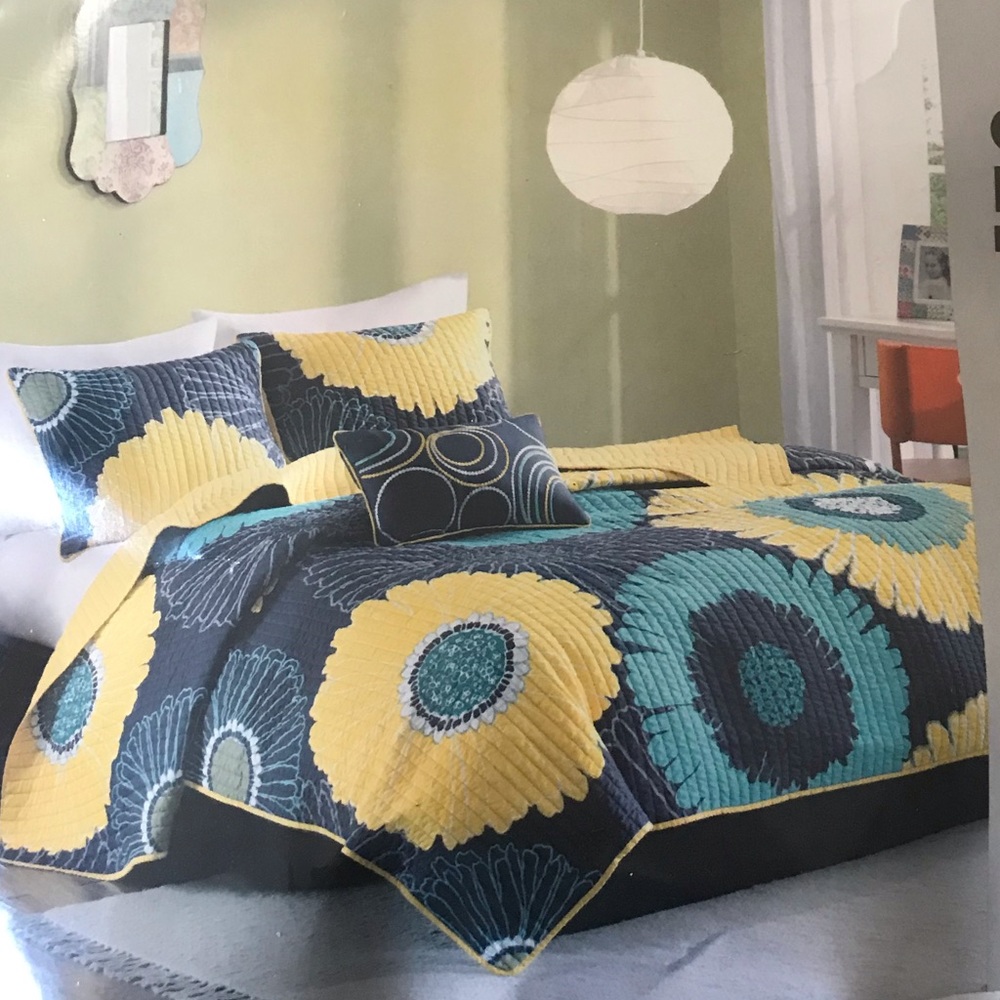 Twin XL Bed Set